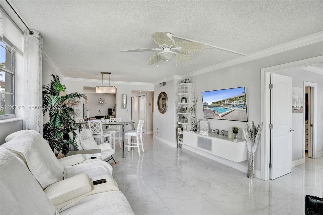 1889 S Ocean Dr , Unit 114, Hallandale Beach, FL 33009 Photo