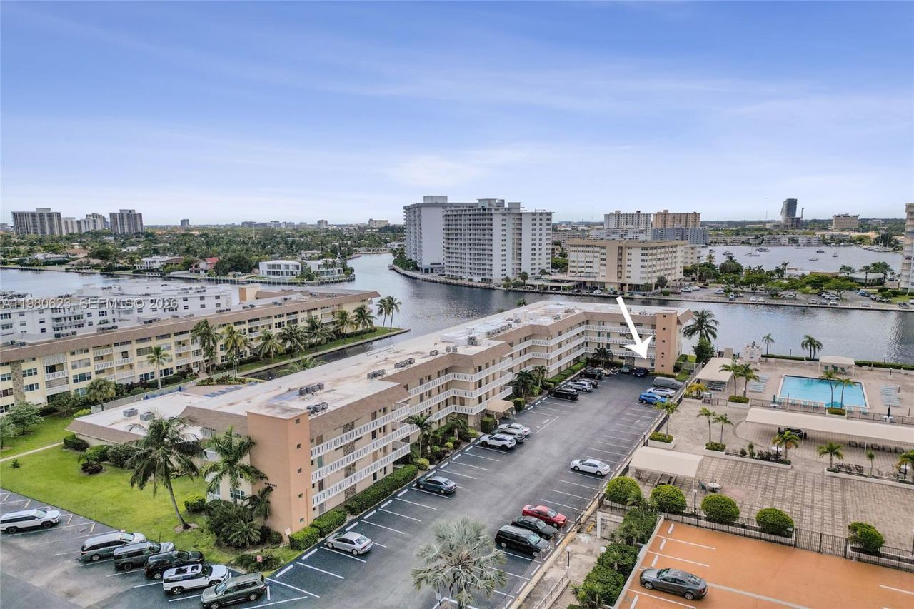 1889 S Ocean Dr , Unit 114, Hallandale Beach, FL 33009 Photo