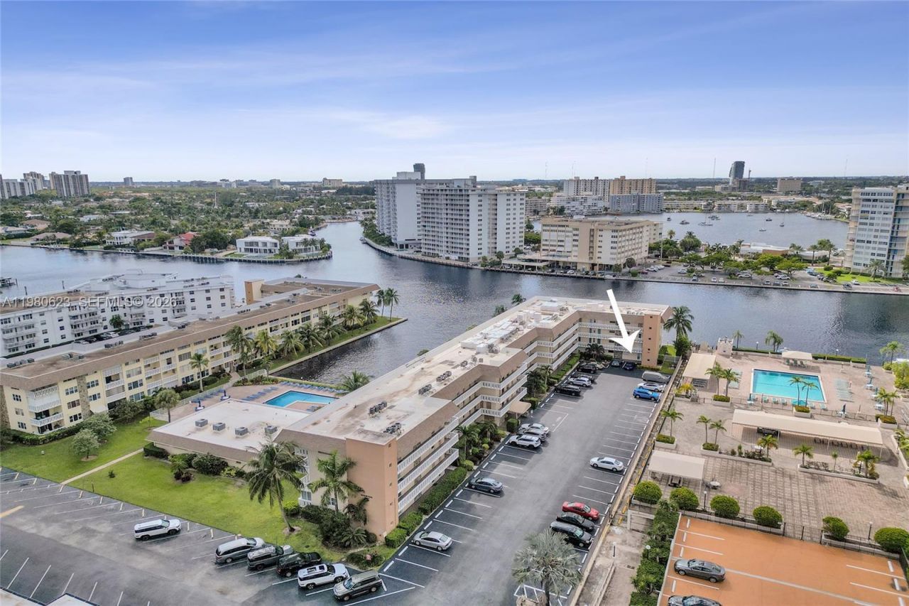 1889 S Ocean Dr , Unit 114, Hallandale Beach, FL 33009 Photo