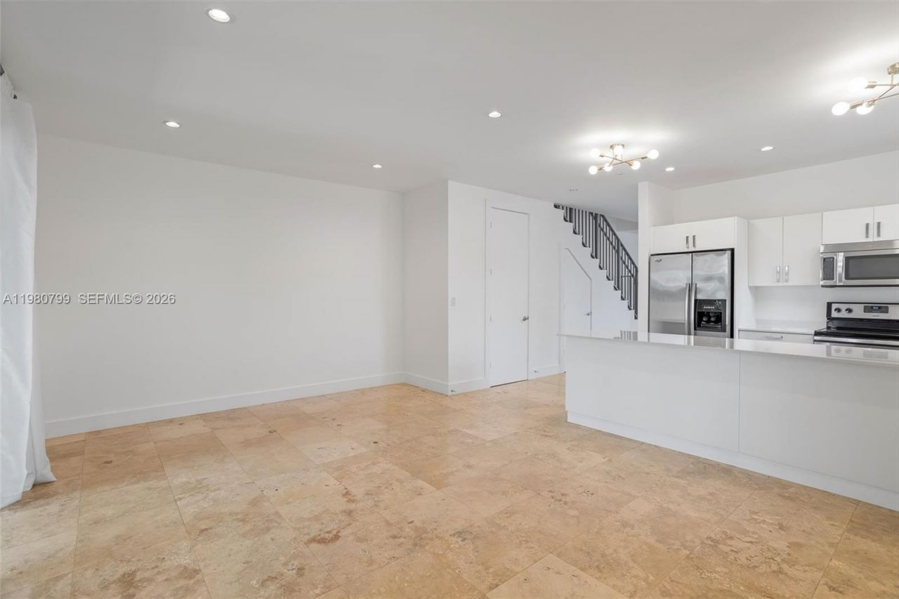 2786 SW 34th Ave , Miami, FL 33133 Photo