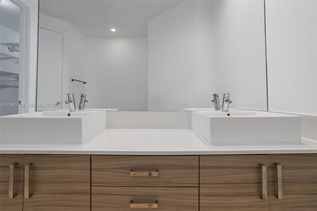 2786 SW 34th Ave , Miami, FL 33133 Photo