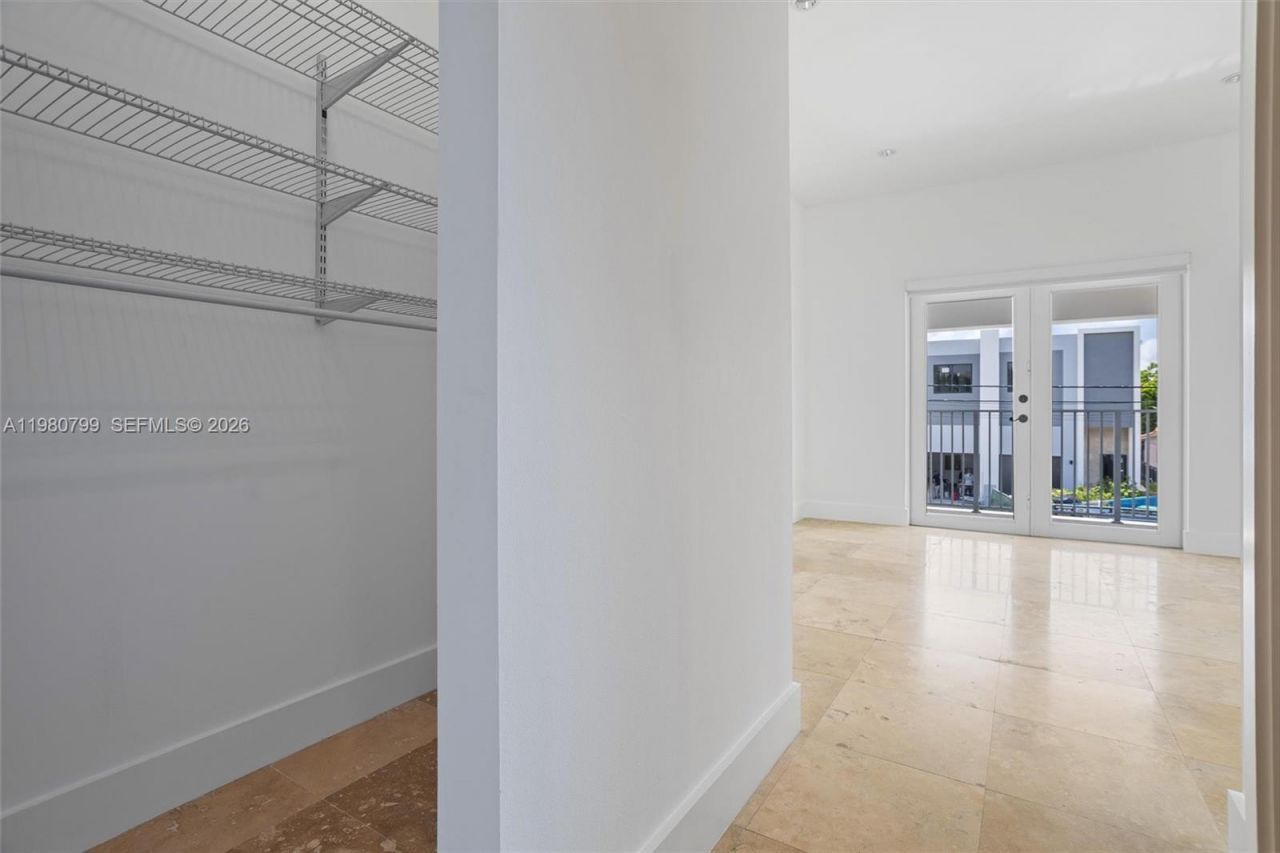 2786 SW 34th Ave , Miami, FL 33133 Photo