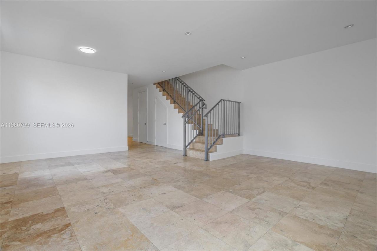 2786 SW 34th Ave , Miami, FL 33133 Photo