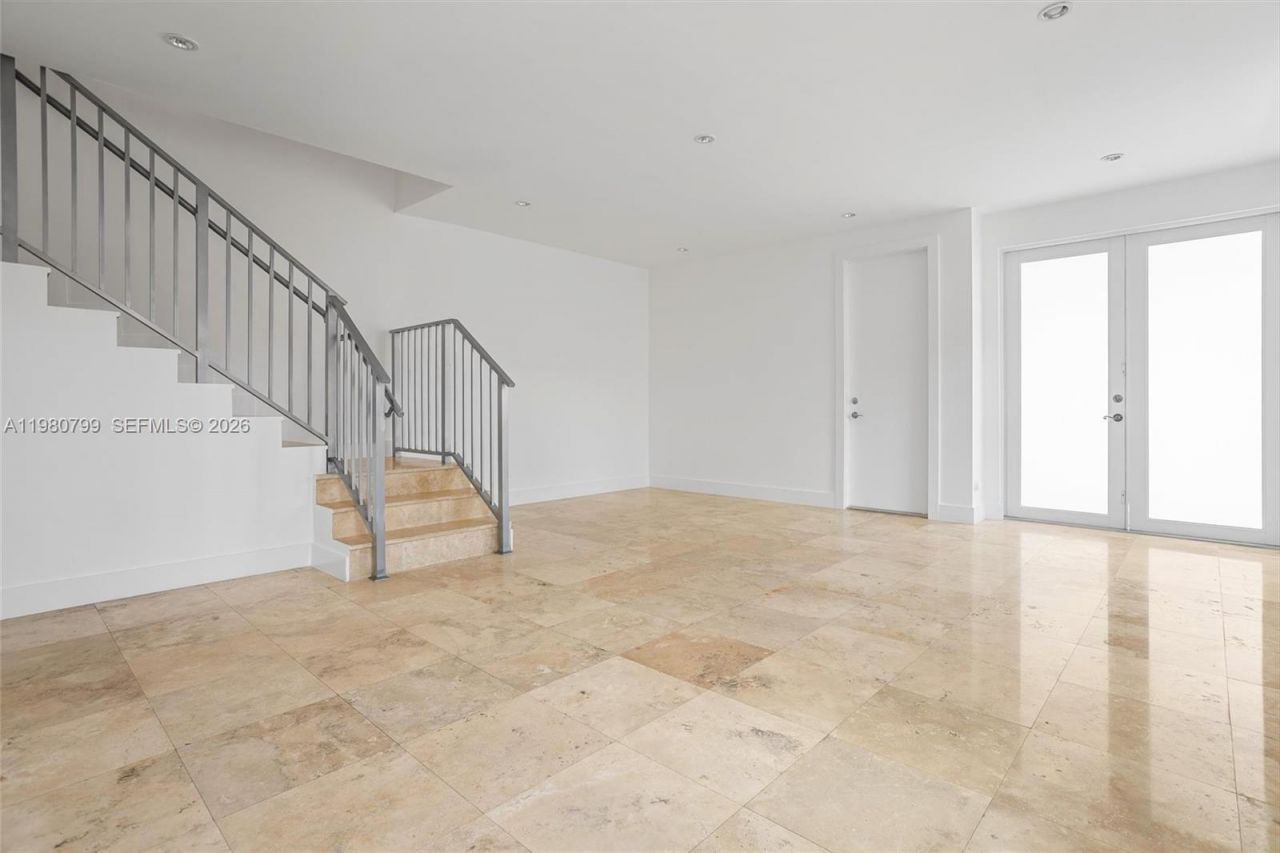 2786 SW 34th Ave , Miami, FL 33133 Photo