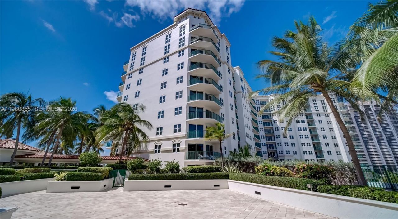 20000 E Country Club Dr , Unit 512, Aventura, FL 33180 Photo