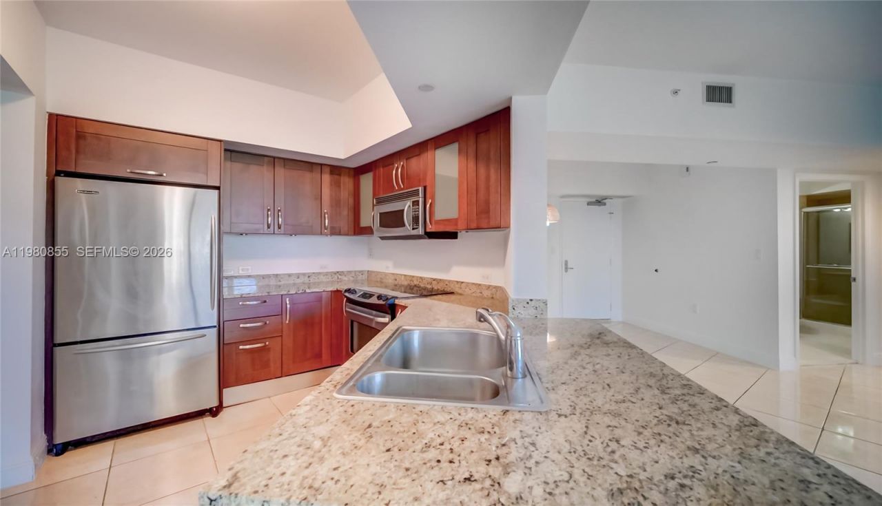 20000 E Country Club Dr , Unit 512, Aventura, FL 33180 Photo