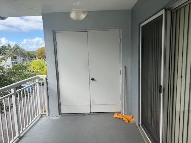 8560 SW 212th St, Unit 306, Cutler Bay, FL 33189 Photo
