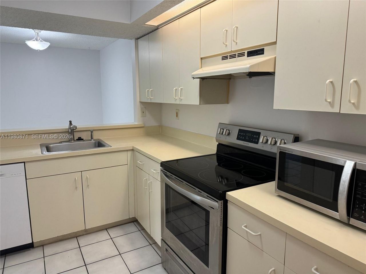 8560 SW 212th St, Unit 306, Cutler Bay, FL 33189 Photo