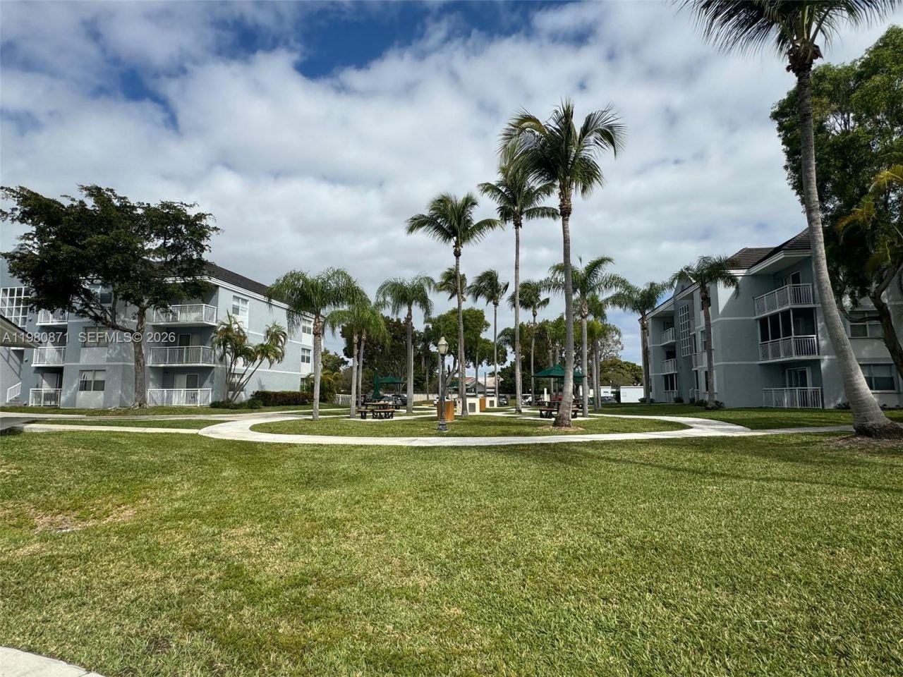 8560 SW 212th St, Unit 306, Cutler Bay, FL 33189 Photo