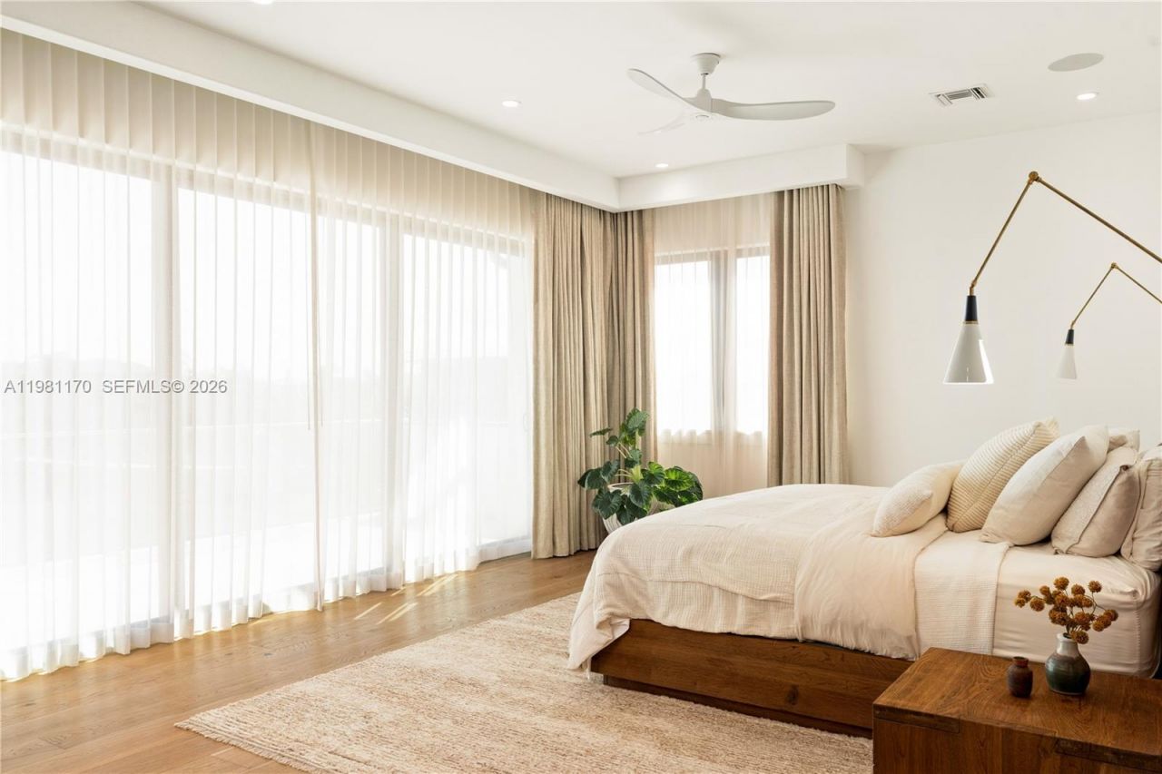 2300 NE 34th Ct, Lighthouse Point, FL 33064 Photo