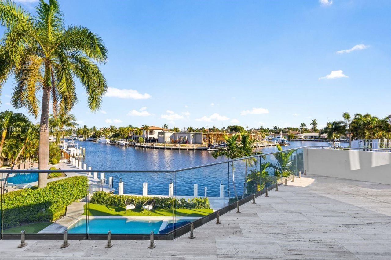 2300 NE 34th Ct, Lighthouse Point, FL 33064 Photo