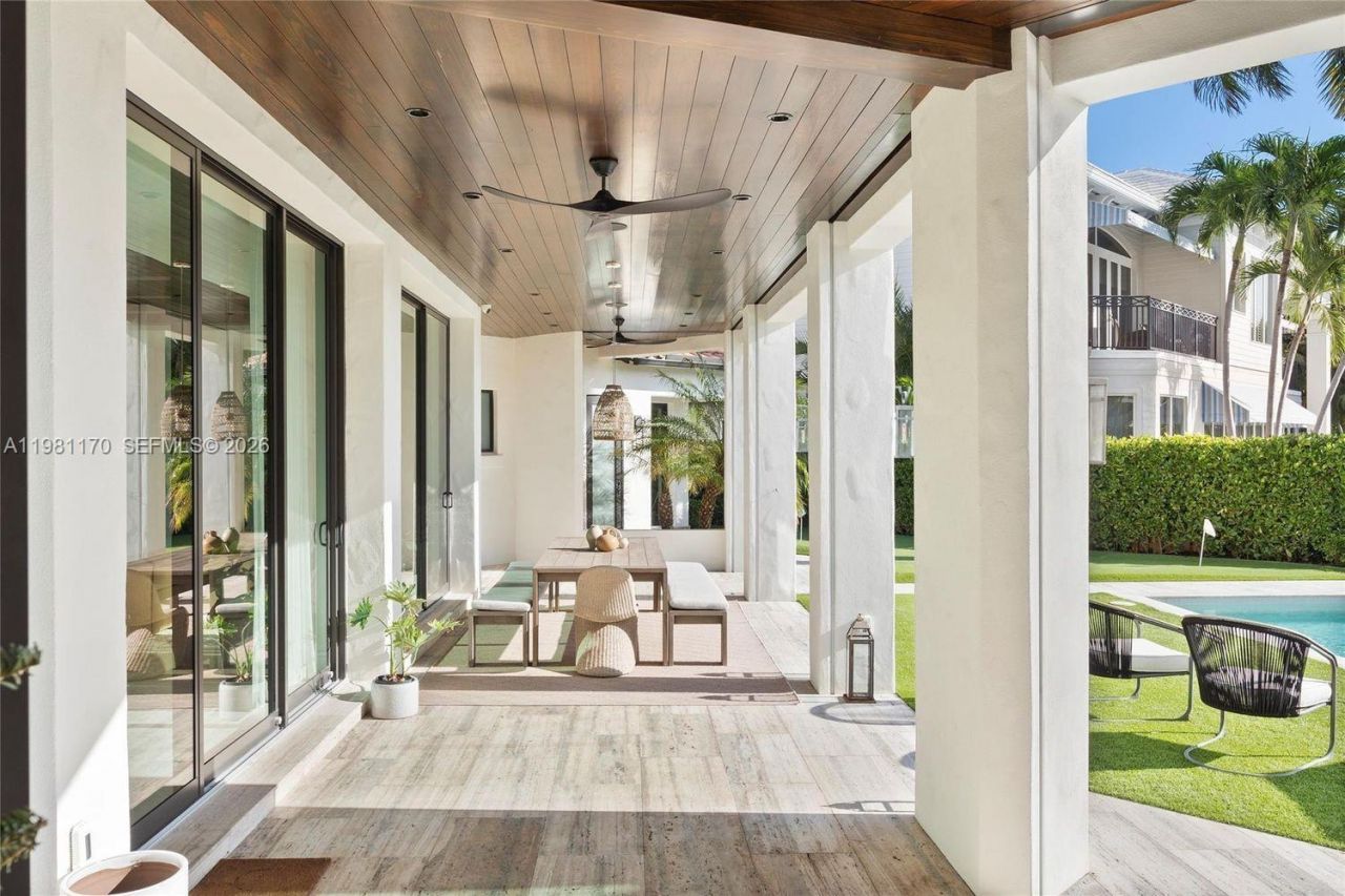 2300 NE 34th Ct, Lighthouse Point, FL 33064 Photo