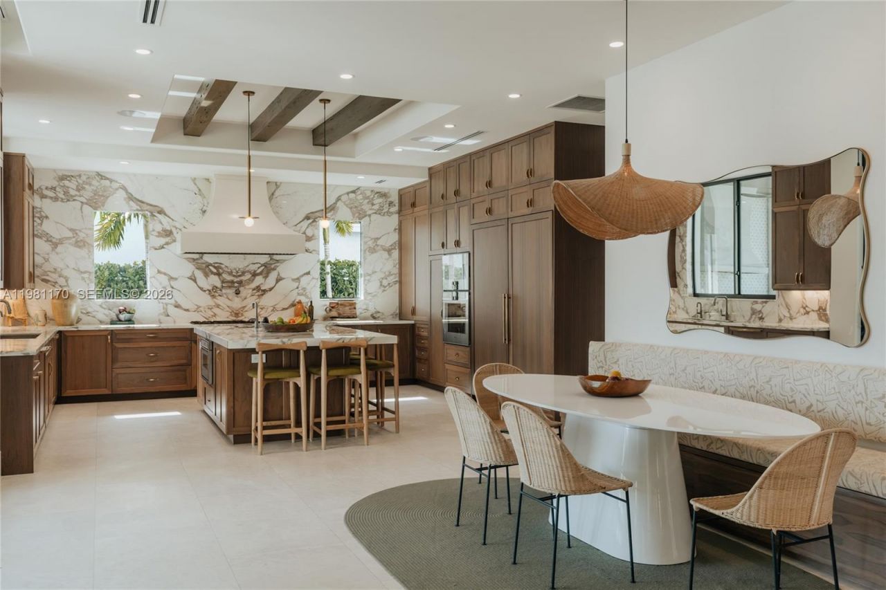 2300 NE 34th Ct, Lighthouse Point, FL 33064 Photo