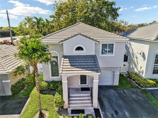 9913 NW 2nd St , Plantation, FL 33324