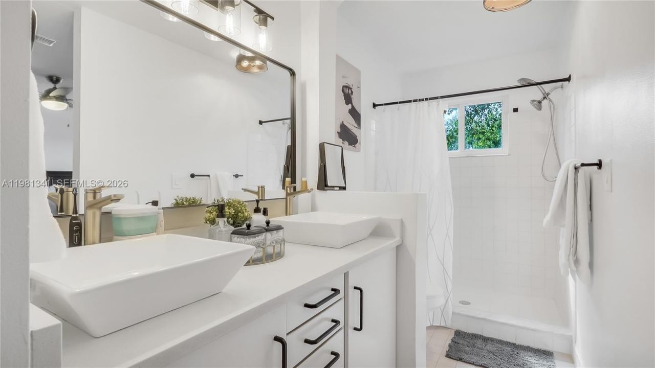 9913 NW 2nd St , Plantation, FL 33324 Photo