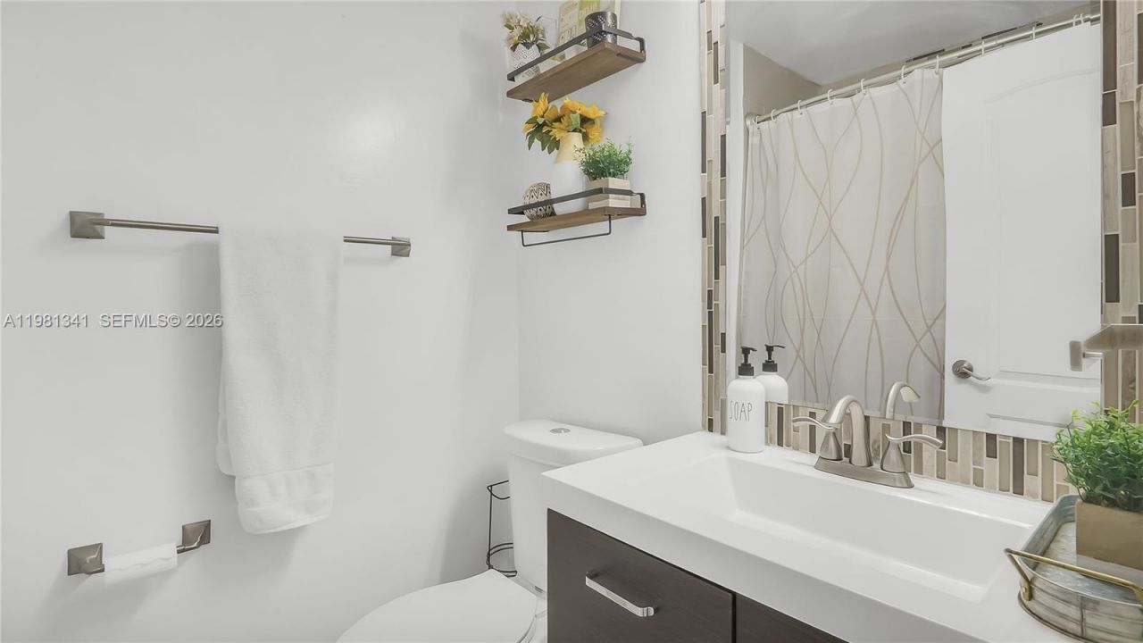 9913 NW 2nd St , Plantation, FL 33324 Photo