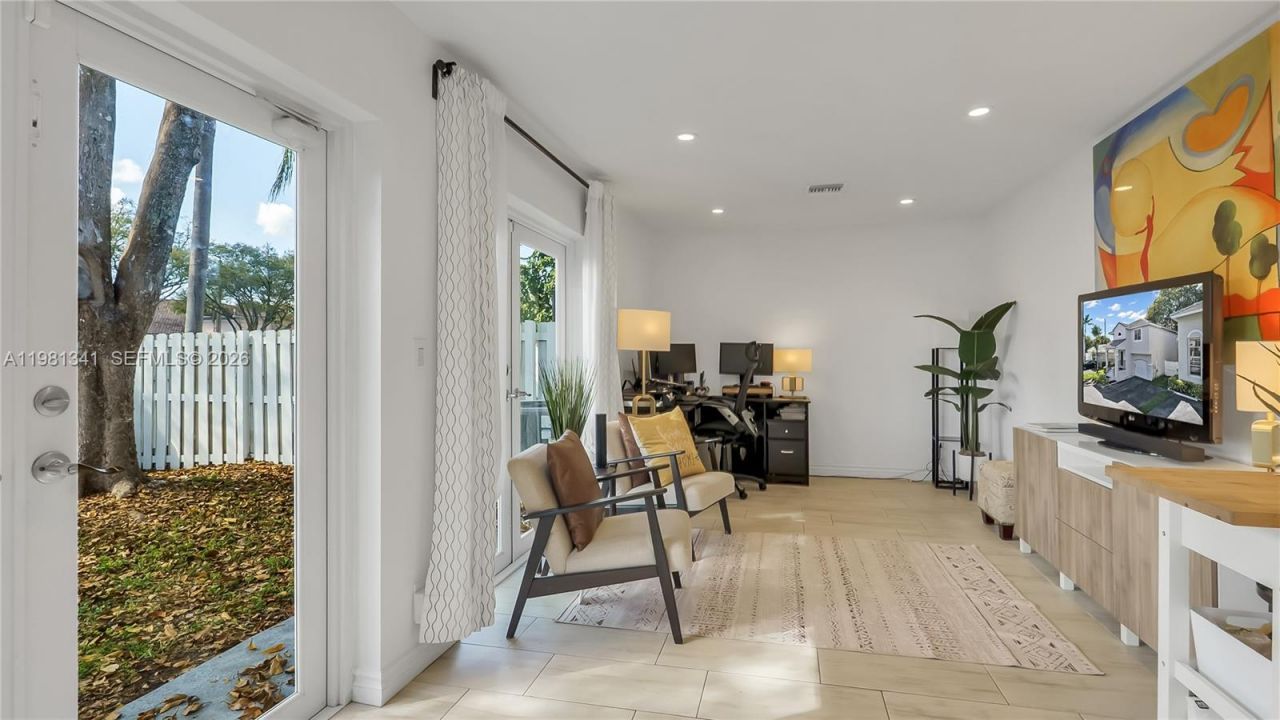 9913 NW 2nd St , Plantation, FL 33324 Photo