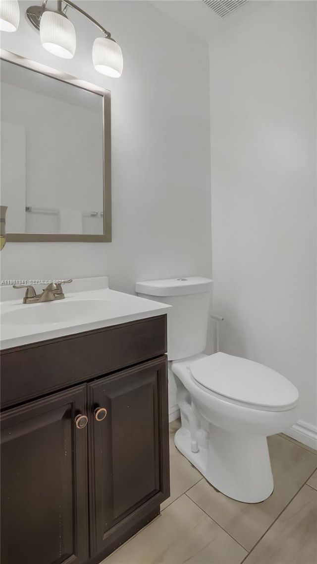 9913 NW 2nd St , Plantation, FL 33324 Photo