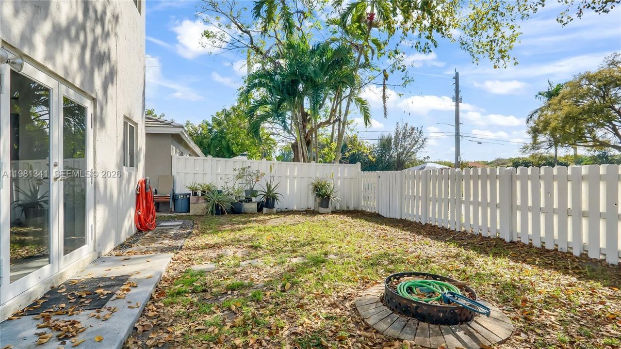 9913 NW 2nd St , Plantation, FL 33324 Photo