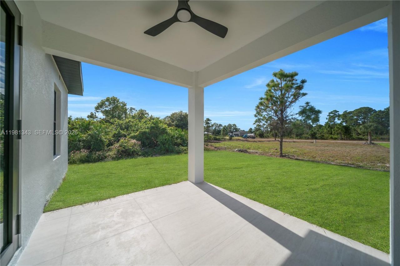 704 Holmes Ave, Lehigh Acres, FL 33974 Photo