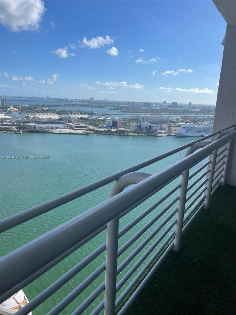 335 S Biscayne Blvd , Unit 3610, Miami, FL 33131 Photo