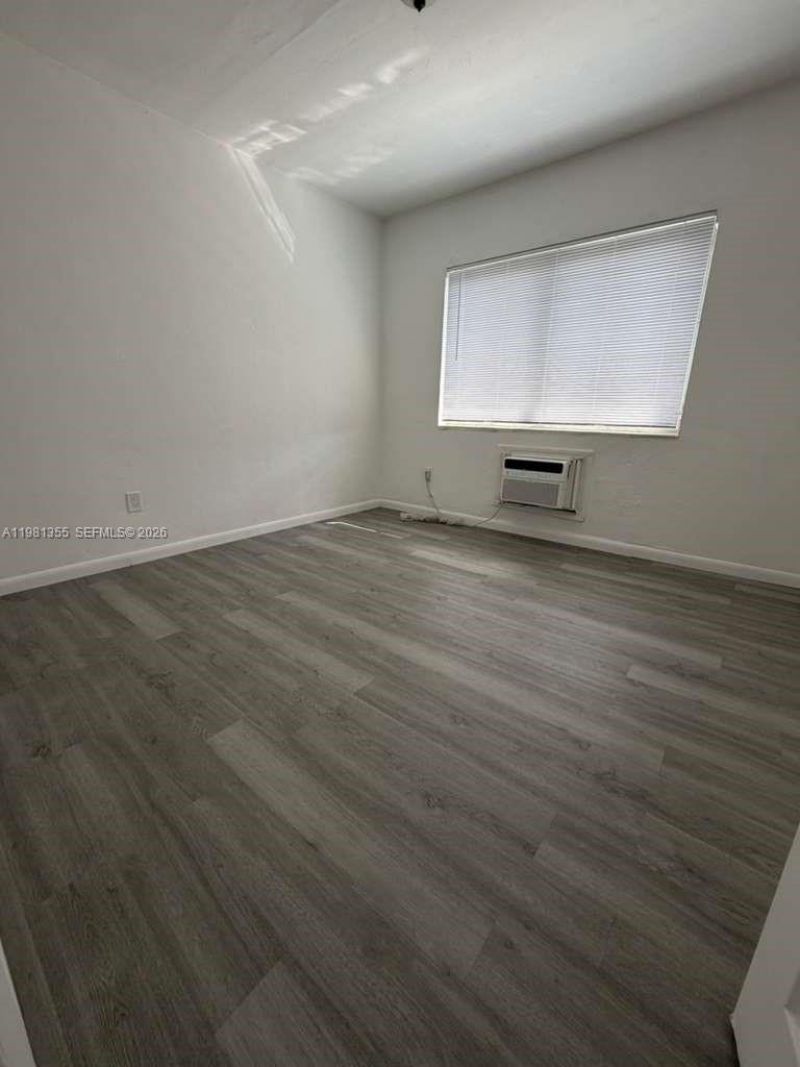 1565 SW 6th St, Unit 5, Miami, FL 33135 Photo