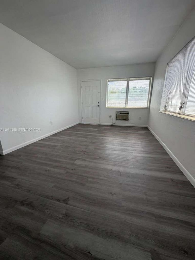 1565 SW 6th St, Unit 5, Miami, FL 33135 Photo