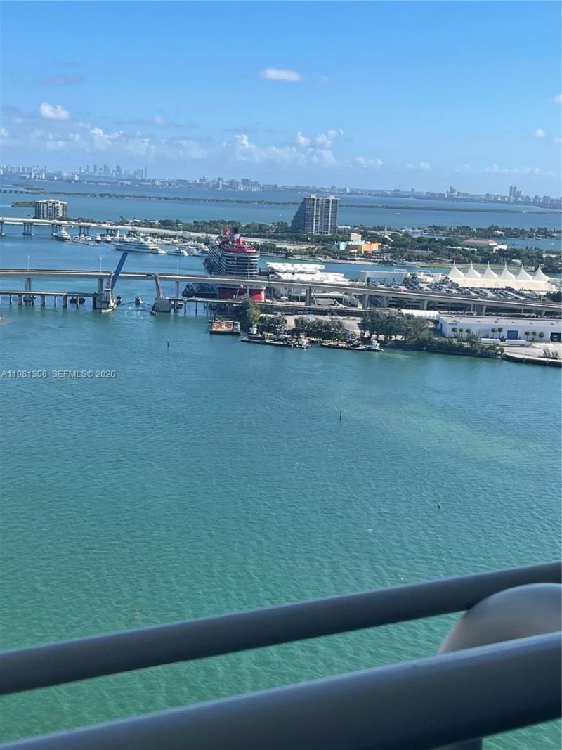 335 S Biscayne Blvd , Unit 3610, Miami, FL 33131 Photo
