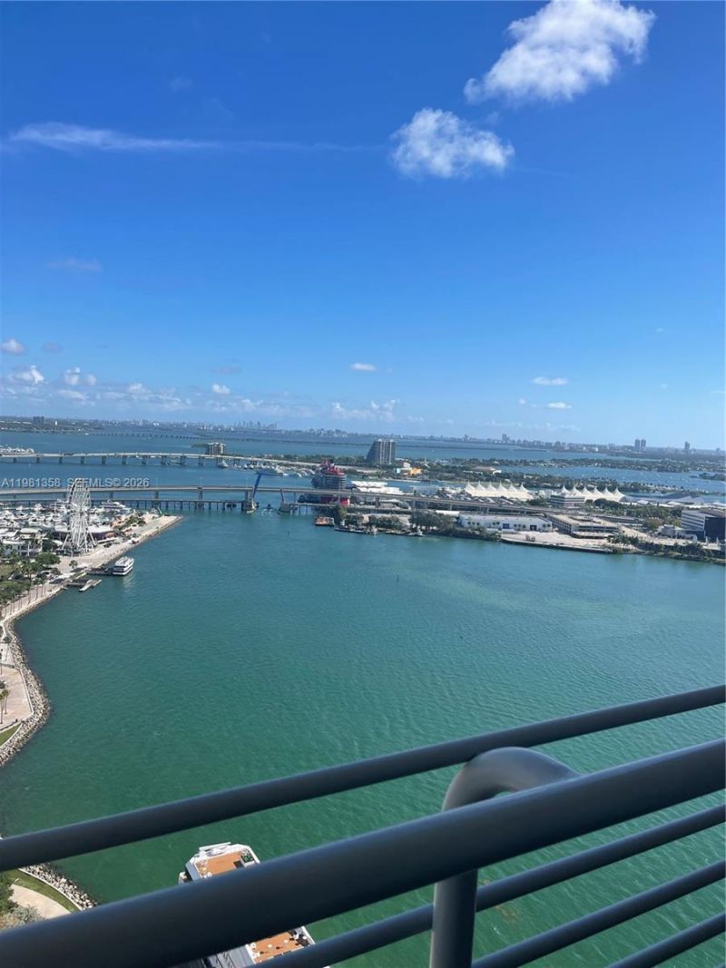 335 S Biscayne Blvd , Unit 3610, Miami, FL 33131 Photo