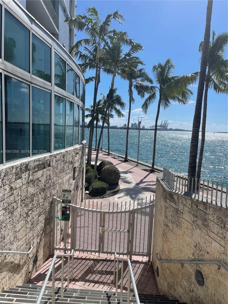 335 S Biscayne Blvd , Unit 3610, Miami, FL 33131 Photo