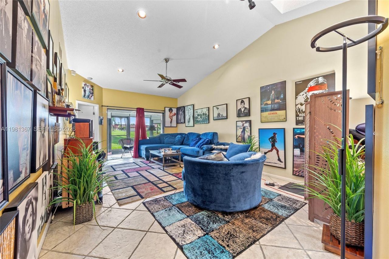 8220 Waterford Ln , Tamarac, FL 33321 Photo