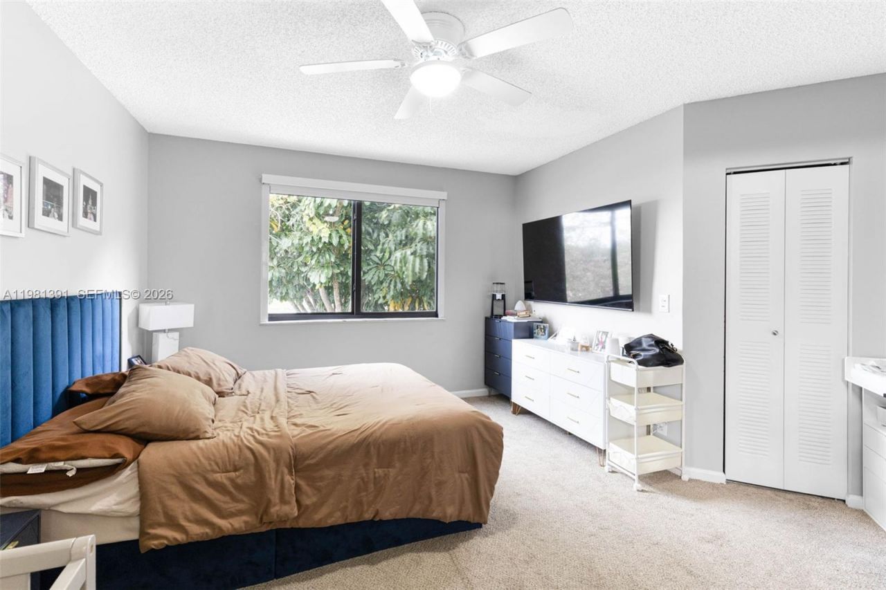 2836 W River Run Cir W , Miramar, FL 33025 Photo