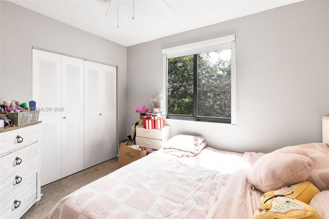 2836 W River Run Cir W , Miramar, FL 33025 Photo