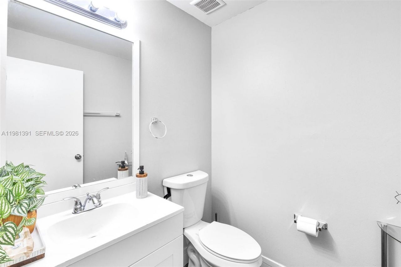 2836 W River Run Cir W , Miramar, FL 33025 Photo