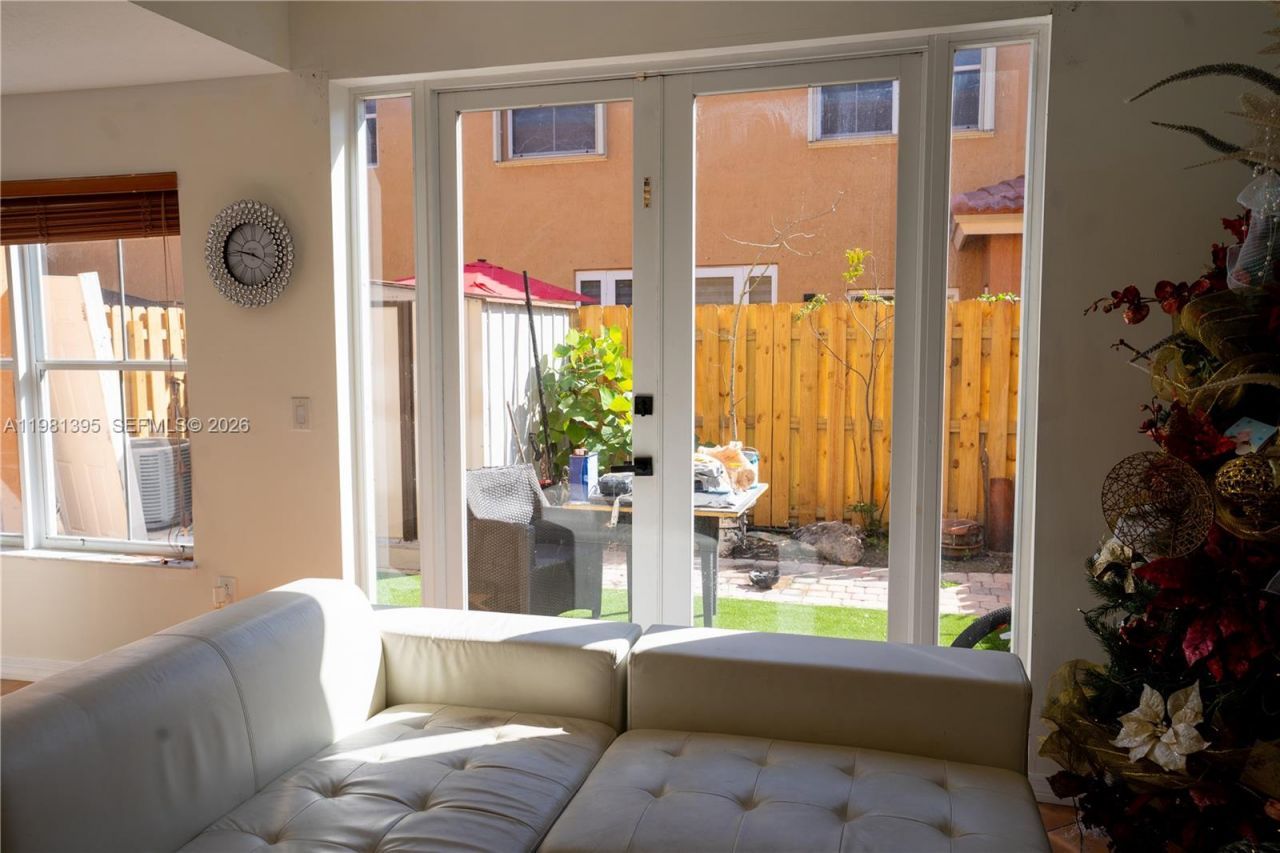 8520 NW 139th Ter , Unit 1607, Miami Lakes, FL 33016 Photo