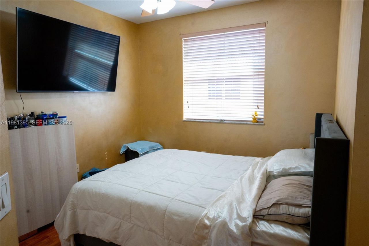 8520 NW 139th Ter, Unit 1607, Miami Lakes, FL 33016 Photo