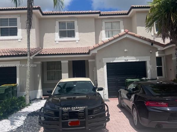 949 NE 42nd Ave , Homestead, FL 33033