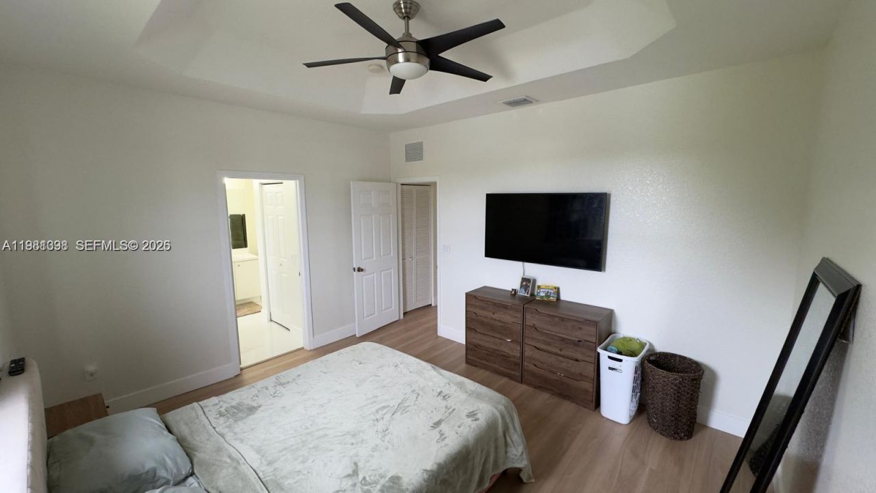 949 NE 42nd Ave , Homestead, FL 33033 Photo