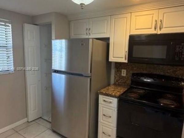 20810 NE 8th Ct , Unit 104-18, Miami, FL 33179