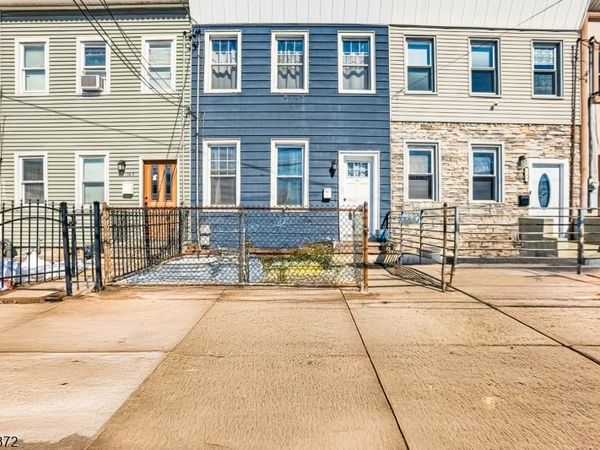 138 Broadway, Jersey, NJ 07306