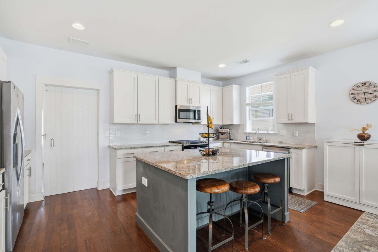 416 Watergrass Way Photo 13