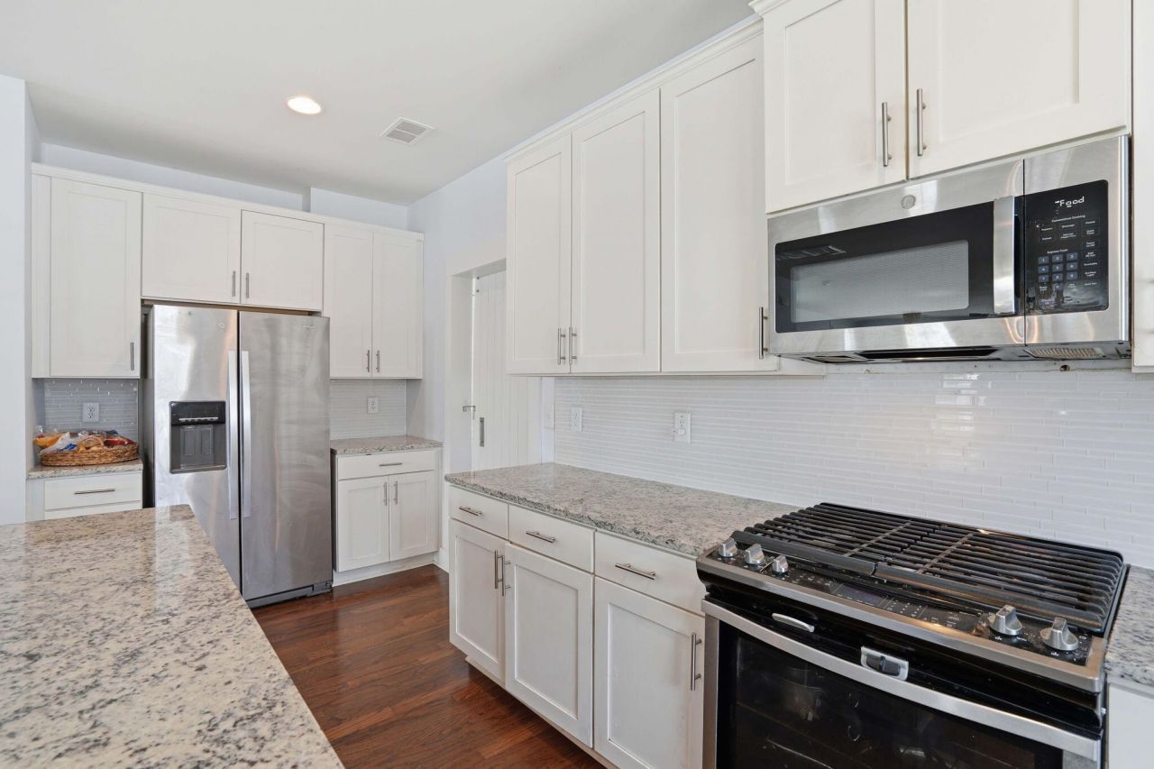 416 Watergrass Way Photo 17