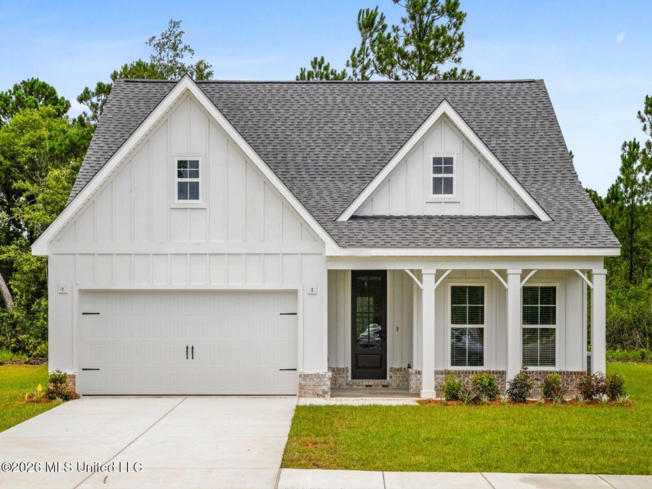 13513 Garland Road, Ocean Springs, MS 39564 Main Photo