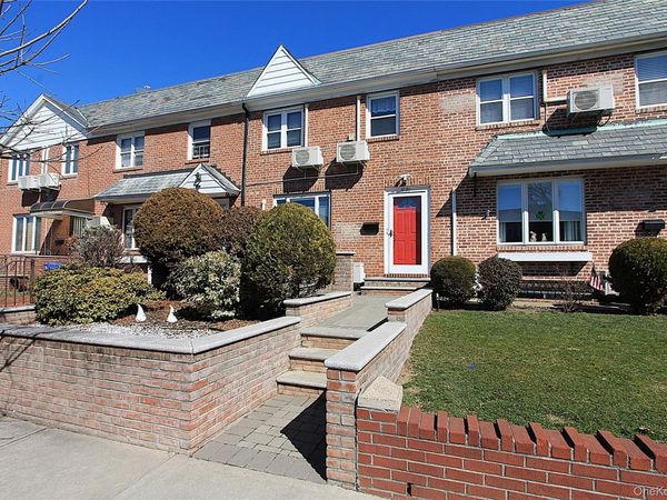 61-21 81st Street , Middle Village, NY 11379