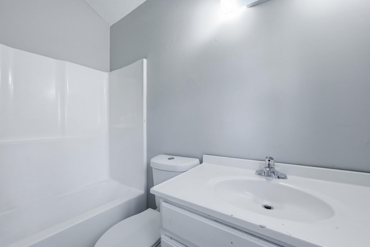 4937 Nesbitt Avenue Photo 14