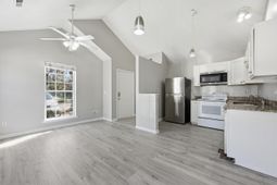 4937 Nesbitt Avenue photo 4