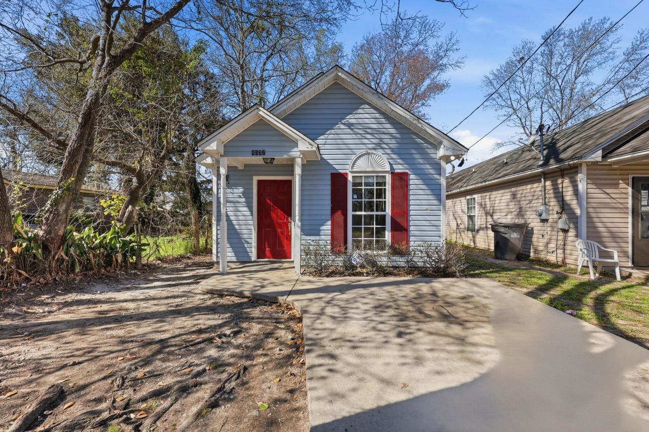 4937 Nesbitt Avenue Photo 4