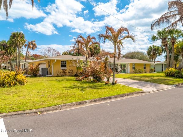 901 S Palm Avenue, Indialantic, FL 32903