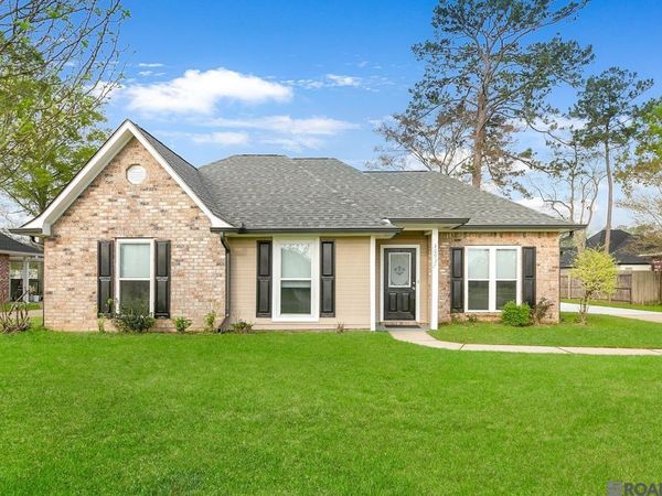 30927 Meadow Wood Blvd, Denham Springs, LA 70726