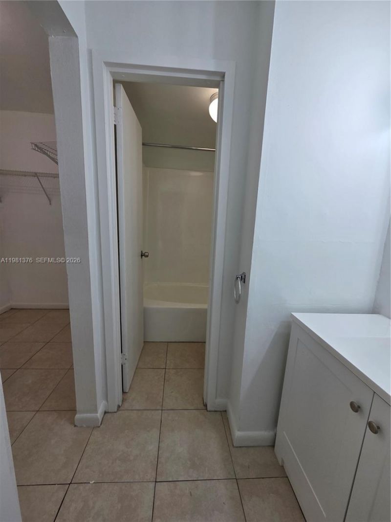 2350 NE 135th St , Unit 201, North Miami, FL 33181 Photo